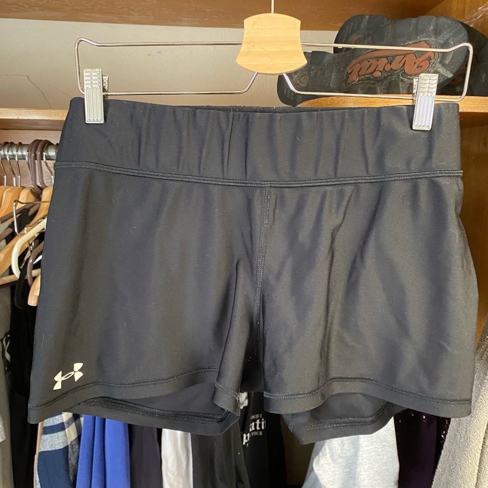 Under Armor compression spandex shorts (1/2)
